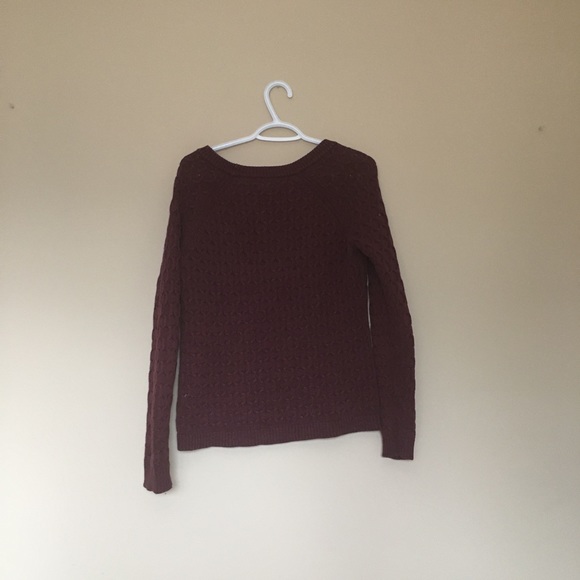 Burgandy sweater - Picture 3 of 3